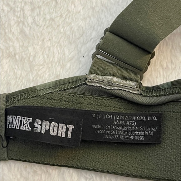 PINK Victoria's Secret Green Camo Sports Bra - Picture 5 of 5